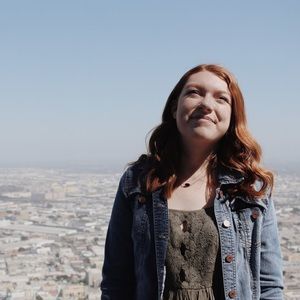 Meet your Posher, Alyssa